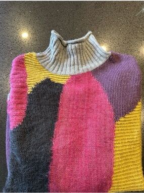 Darkwin 2 Colorblock Mock Turtleneck Sweater in Pink, Purple, Yellow, Black grey